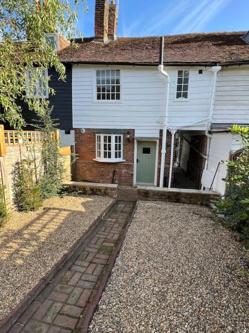 The Cottage, 13 Golden Sq. Tenterden Εξωτερικό φωτογραφία
